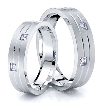 0.20 Carat Simple Elegant 5mm His and Hers Diamond Wedding Ring Set