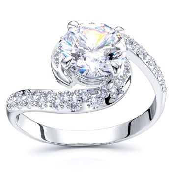 Nevada Halo Engagement Ring